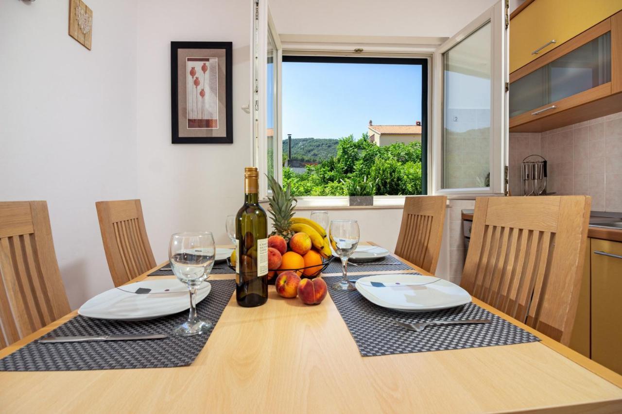 Apartment Mandalina House Stari Grad  Exterior photo