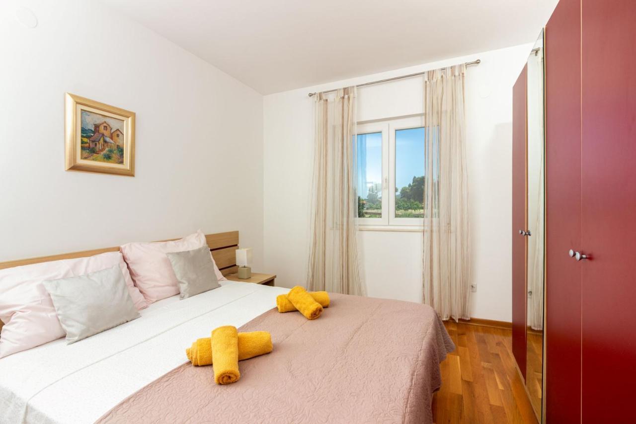 Apartment Mandalina House Stari Grad  Exterior photo